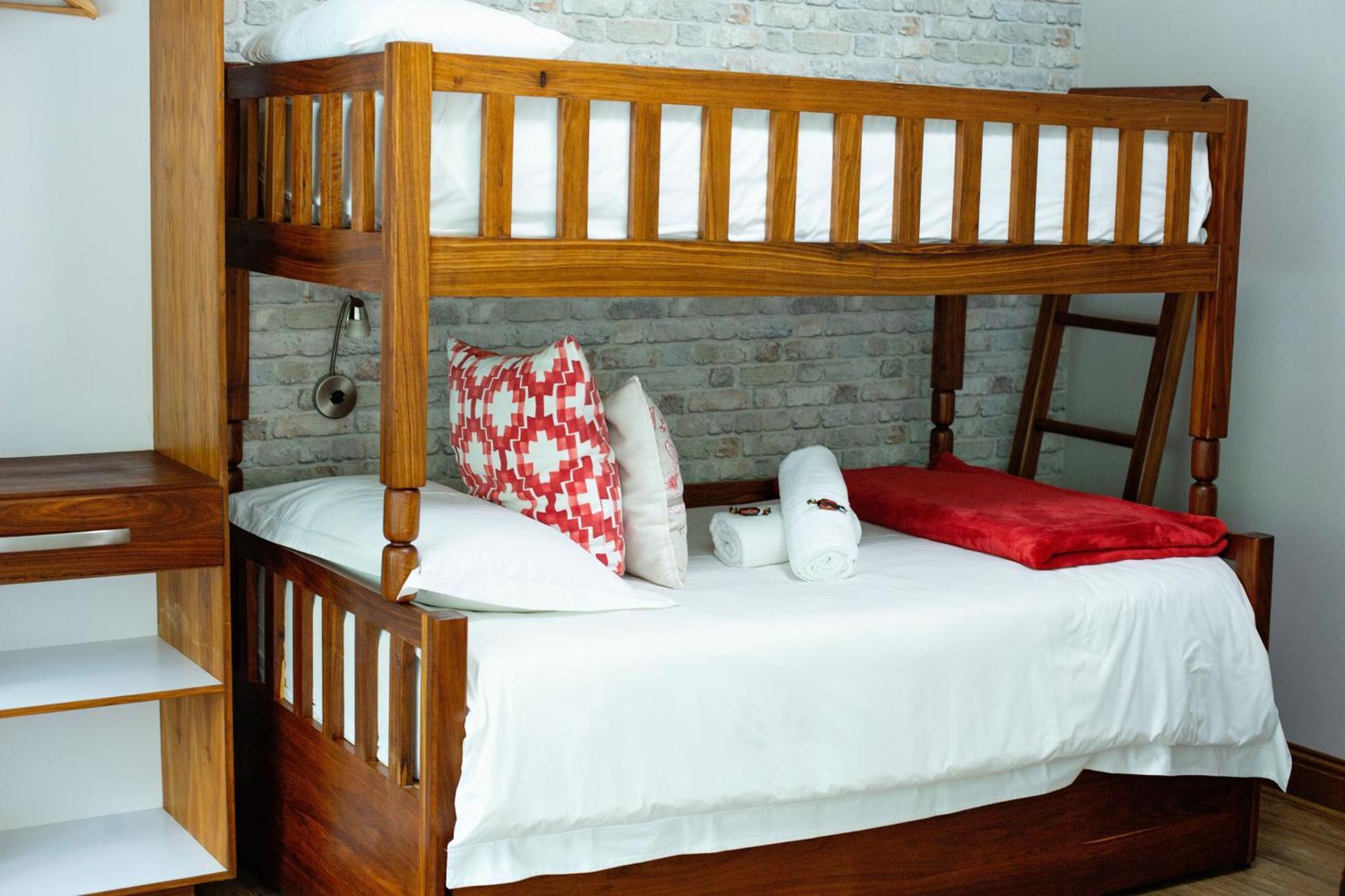 Crisp Guest Rooms Bloemfontein Exterior photo