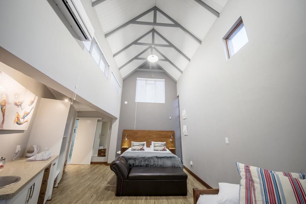 Crisp Guest Rooms Bloemfontein Exterior photo