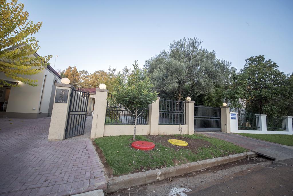 Crisp Guest Rooms Bloemfontein Exterior photo