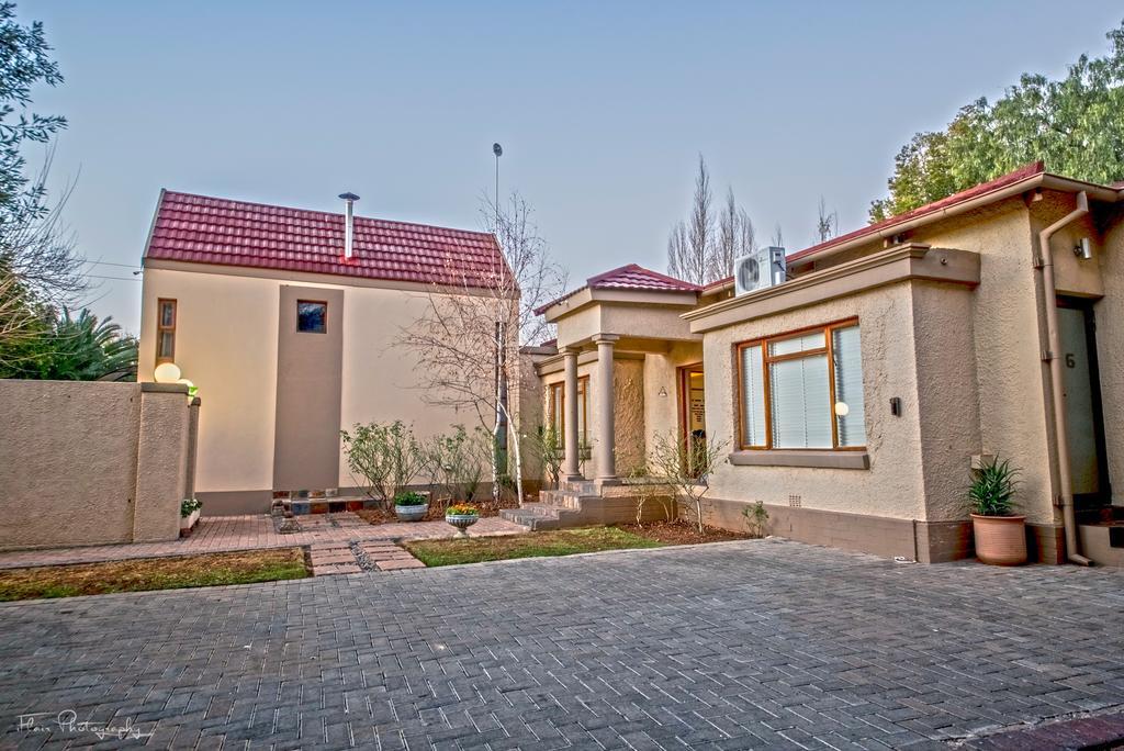 Crisp Guest Rooms Bloemfontein Exterior photo